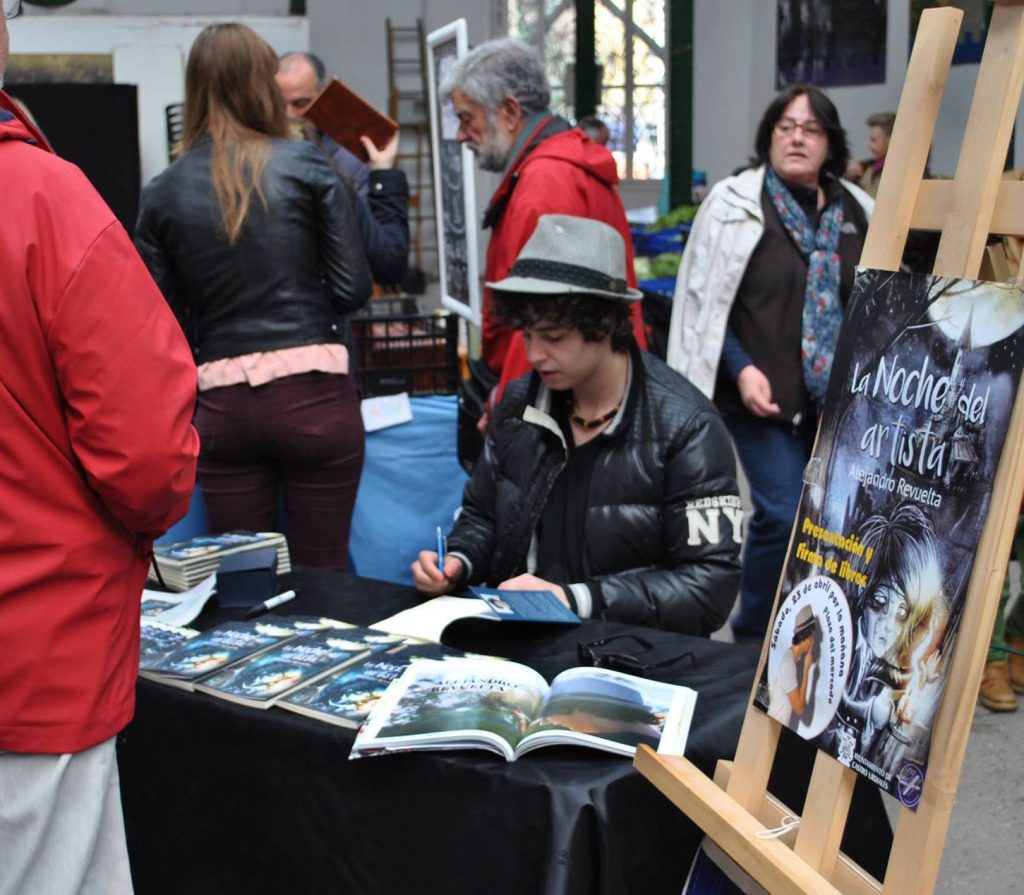 alejandro revuelta presento la noche del artista